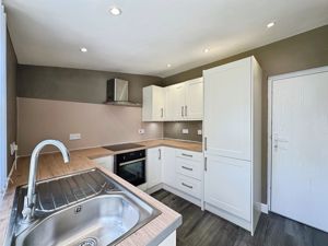 Photo 15- click for photo gallery